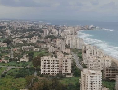 Βίντεο: Η «περίκλειστη» Αμμόχωστος από ψηλά - Η λεηλασία της πόλης